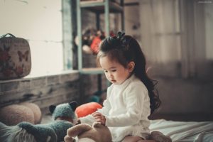 بازی با عروسک