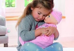 بازی با عروسک